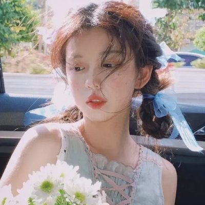 中央舞台：踮起脚尖